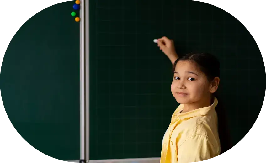 niña en tablero